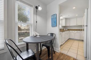 Spacious 2 BR Retreat- Island Palms C1 - 2