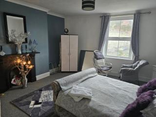 Scenic Seaview 2 Double Bedroom Apartment - 3