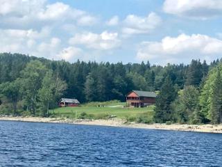Lakefront Cabin Incredible for a Peaceful and Serene Getaway in New Hampshire - 5