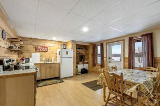 Lakefront Cabin Incredible for a Peaceful and Serene Getaway in New Hampshire - 1
