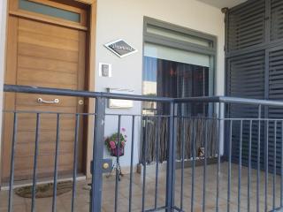 Modern, stylish & comfortable 3 bedroom apartment with jacuzzi and private yard with barbeque - Mellieħa - 9
