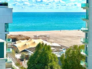 Acqua Blue Summerland Apartments - 6