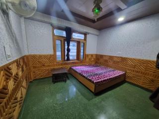Shanti cafe and stay - 3