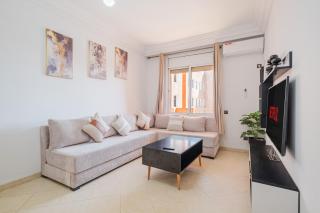 Bright 2BR Apartment with Sunny Terrace - 5