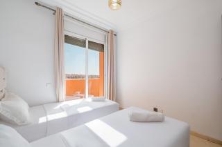 Bright 2BR Apartment with Sunny Terrace - 7