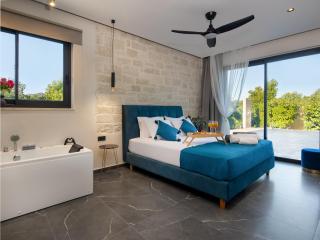 PanStel Twin Villas with private pools and jacuzzi - 5