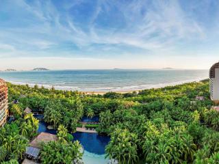 Pullman Oceanview Sanya Bay Resort & Spa - 8