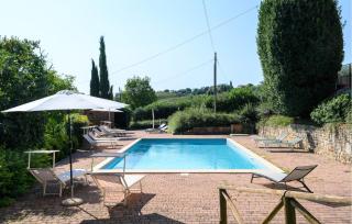 4 Bedroom Stunning Home In Mergo - 1