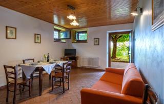 4 Bedroom Stunning Home In Mergo - 4