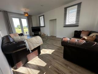 Hambledon Hill Cottage - 1