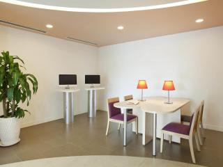 Ibis Saigon South - 8