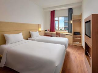 Ibis Saigon South - 4