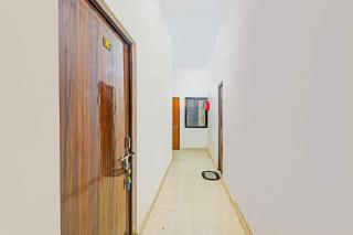 HOTEL O ANAND LOK GUEST HOUSE - 3
