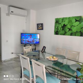 Casa Trebol Parquing Gratis - 2