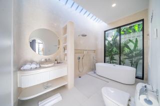 Best of Both Worlds - Quiet 3BR Villa in Top Location - 1