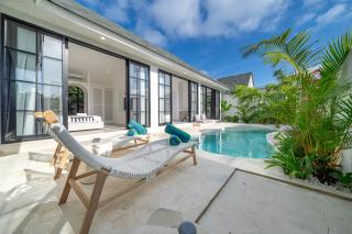 Best of Both Worlds - Quiet 3BR Villa in Top Location - 2