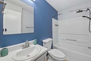 Chic Modern Suite With Style I Free Parking - 3