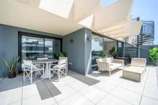 Diamond View Oasis Penthouse - 2