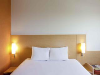 Ibis Hermosillo - 1