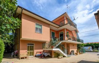 Cozy Apartment In Marina Di Sant'angelo - 3