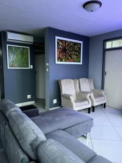Shangri La Holiday Apartment 803 - 8