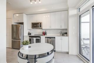 Toronto Condo with Lake Views - 3