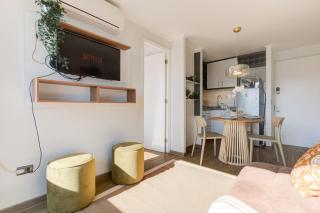 Home Office tour por Stgo y Metro Santa Lucia - 5