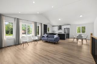 Spacious suites near Ottawa - 9