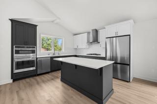 Spacious suites near Ottawa - 1