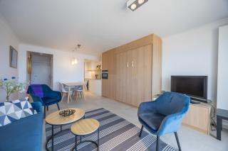 Aldis - beachfront - 2
