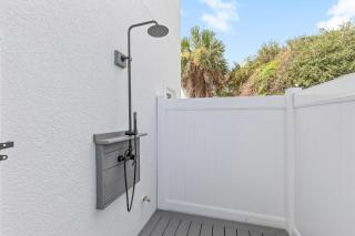 Flip Flop Living NSB - 1