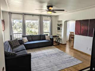Large 3 Bedroom near everything in San Diego - 0