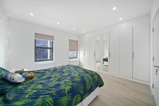 Aldgate London Skyline Studios - 0