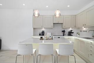 Aldgate London Skyline Studios - 3