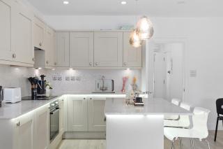 Aldgate London Skyline Studios - 2