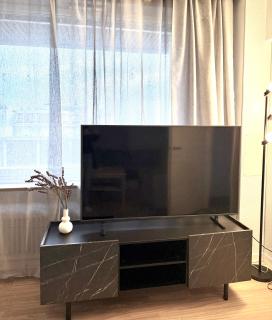 Midnight Sun center apartments - 9