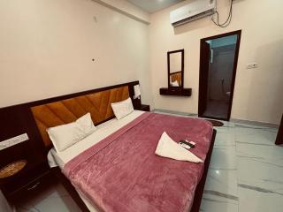Ram Sevak Hotel By Nandan - 4