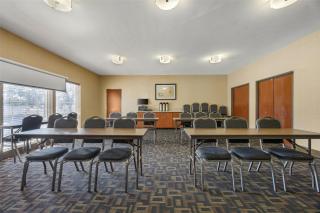 Best Western Plus Prairie Inn - 2