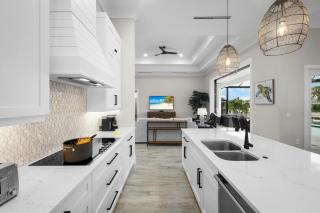 811 Apple Court - 4