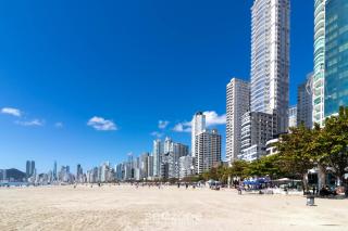Beachfront apt in BC Center close to rest. IPT0141 - 3