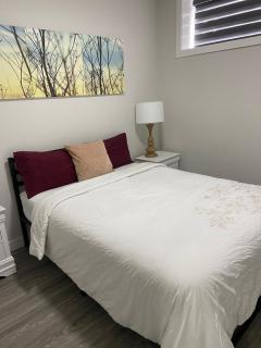 The Willow Nest lower suite-2 Rooms - 6