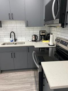 The Willow Nest lower suite-2 Rooms - 3