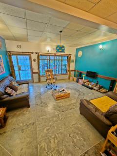 Mazzola Safari House & Backpacking - 1