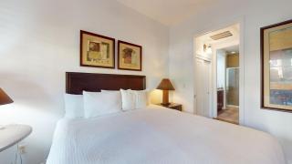 LV261 Spacious 2BD-2BA Legacy Villa on Main Paseo - 2