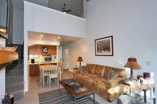 Eagle Point Ski Resort 10 Wooded Ridge Condos - 8