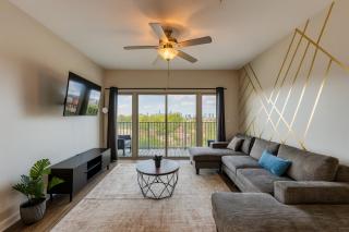 Across from UAB Spacious 2BR Retreat 3b - 6