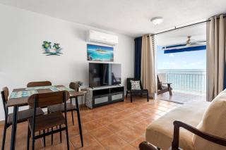Adlin Beachfront Condo with amazing views - 9