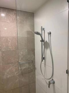 A Lovely 1 Bedroom Apt in Surfers Paradise - 3