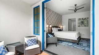 LV031 Luxurious Upstairs Legacy Villas Studio - 6