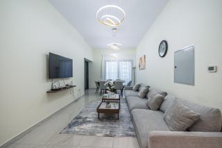 Family-Sized 4BR I Pool, Jacuzzi & Gym - 0
